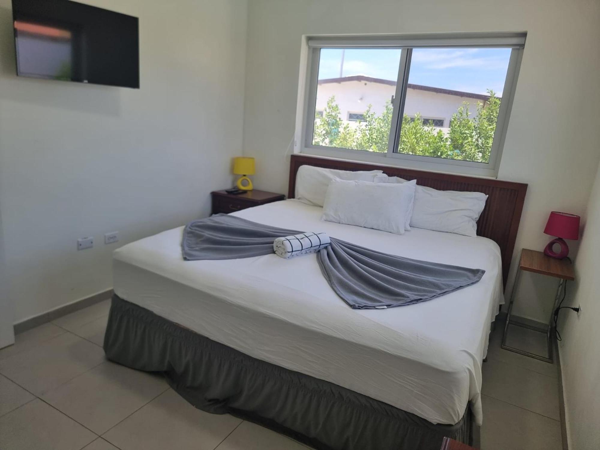 Ocean Breeze Apartments In Aruba Oranjestad Exteriör bild