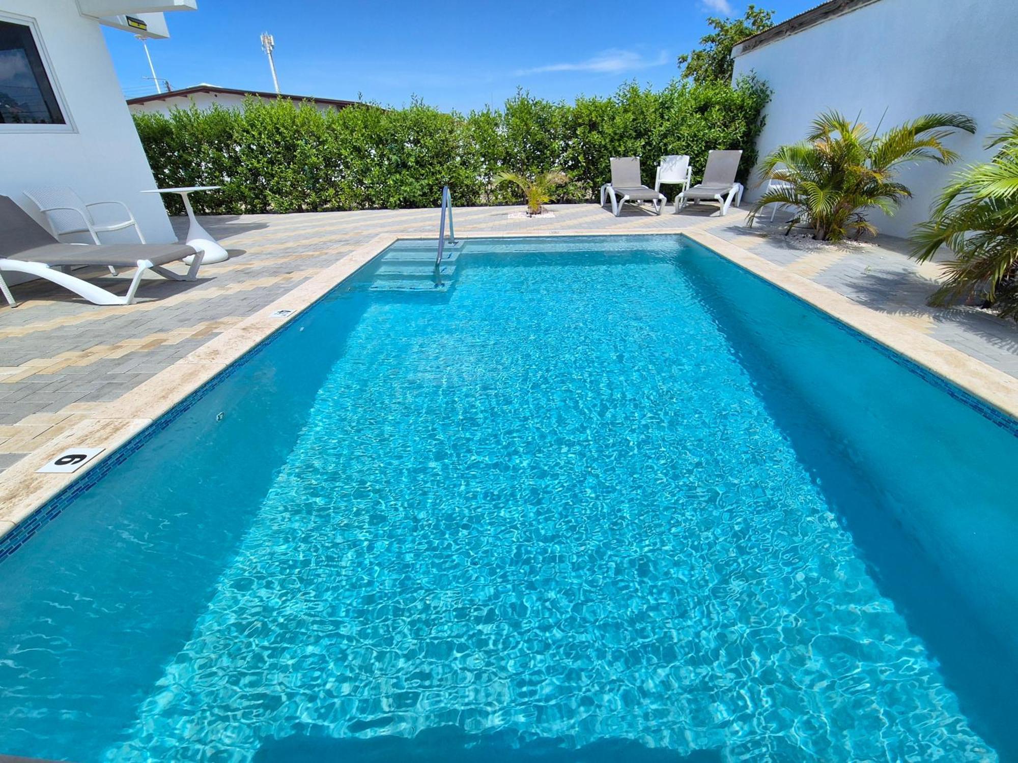 Ocean Breeze Apartments In Aruba Oranjestad Exteriör bild