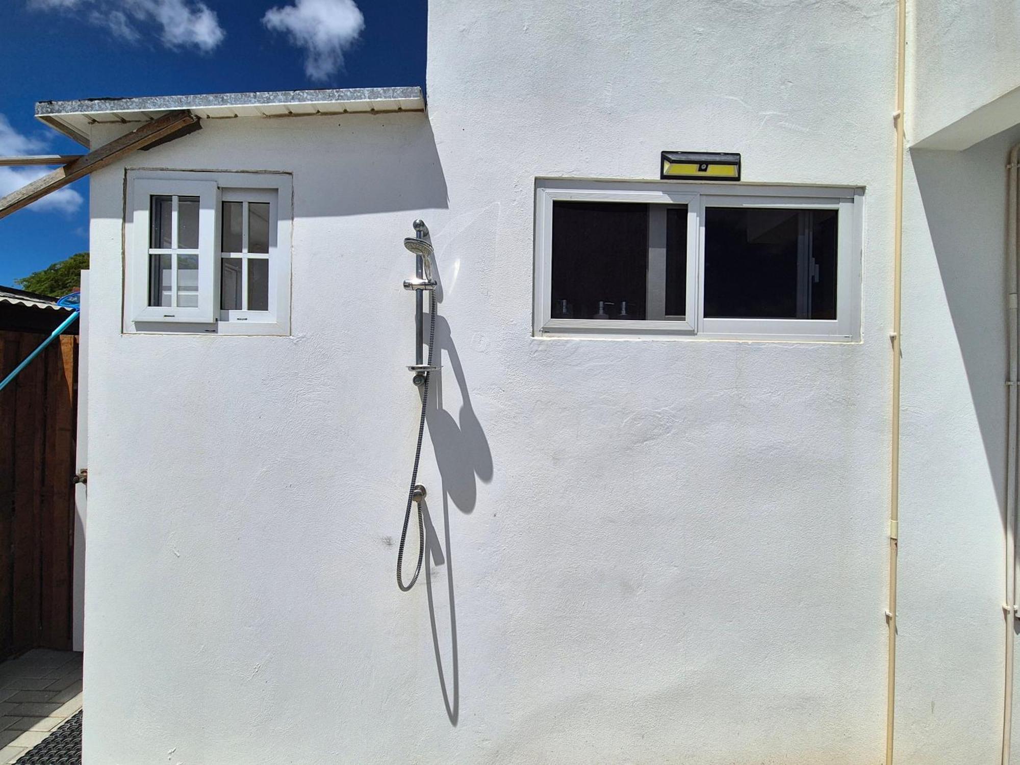 Ocean Breeze Apartments In Aruba Oranjestad Exteriör bild